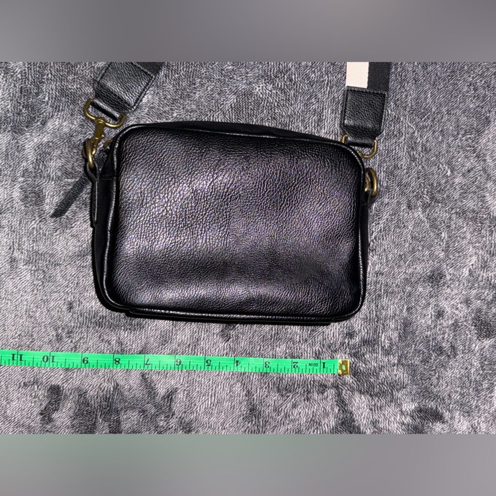 Universal Thread Black Crossbody Bag - Picture 9 of 9